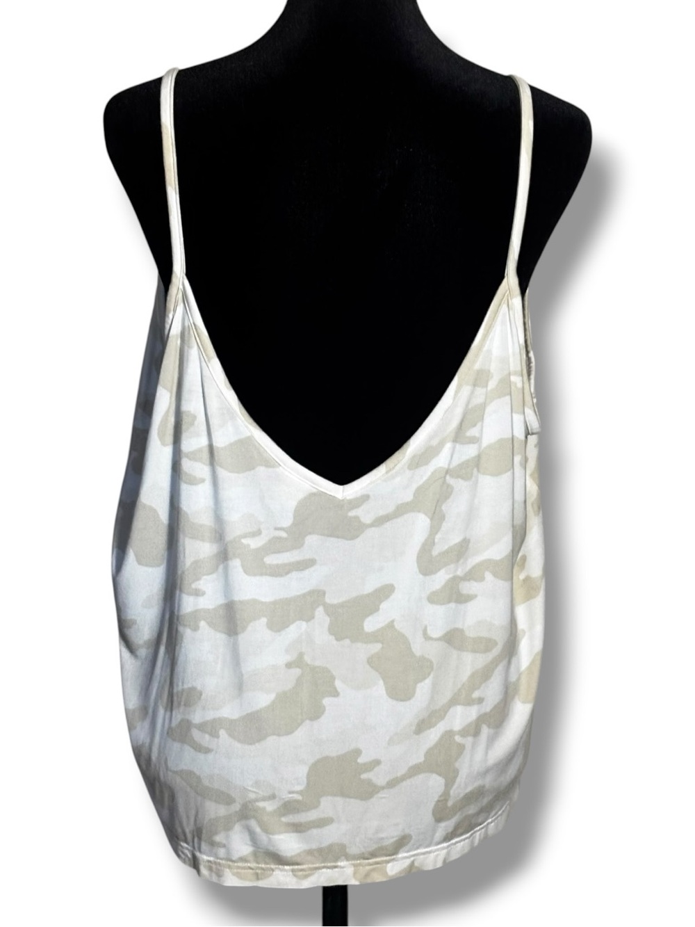 Old Navy White & Light Gray/Beige V Neck Loose Fit Camo Spaghetti Strap Camisole - Picture 6 of 16